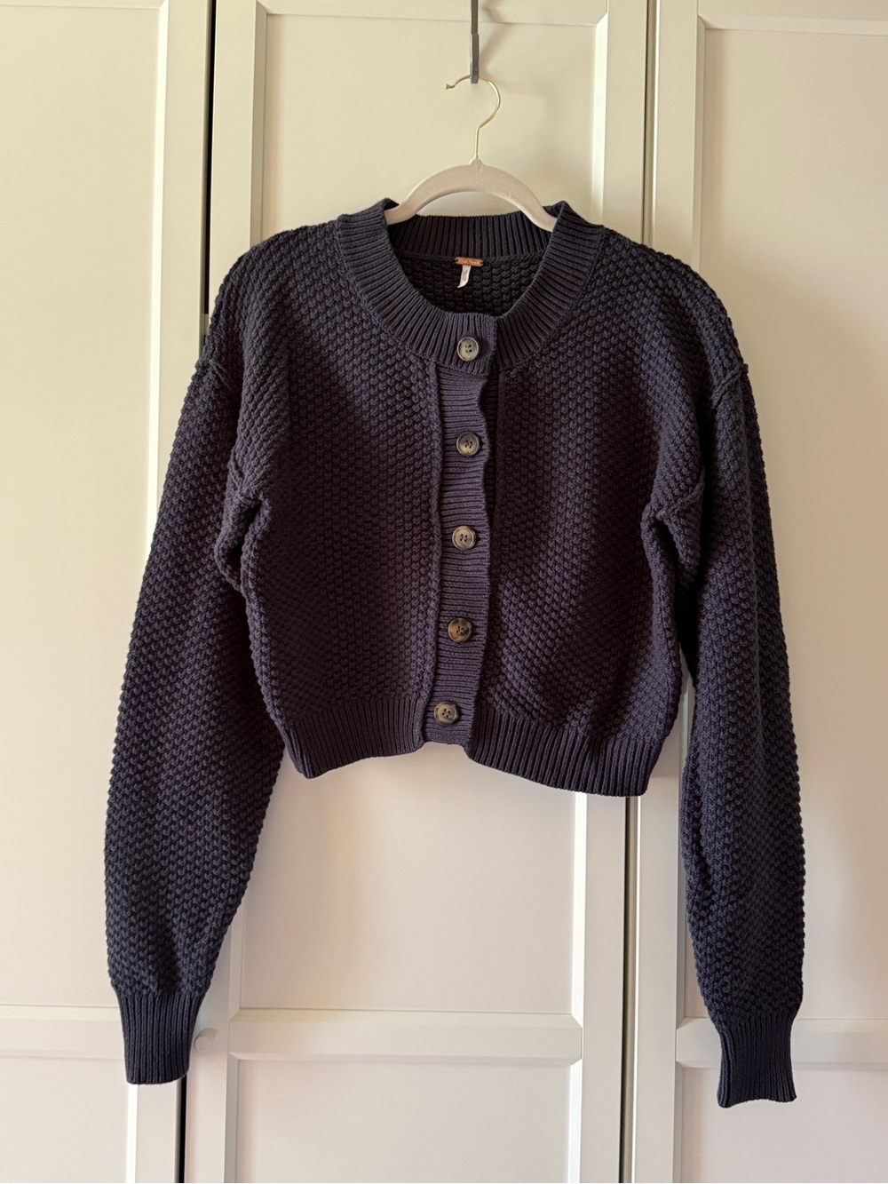 Free People Lila Crop Cardigan. Navy blue. Size M.
